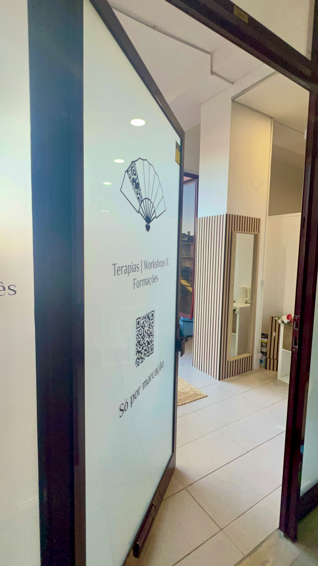 Entrada do espaço de terapias em Vila Nova de Gaia